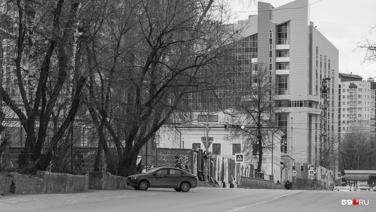 Что же за знакомое здание, и главное — где оно?