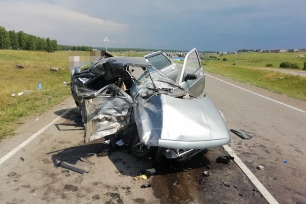 В ВАЗе погибли два человека В ВАЗе погибли два человека