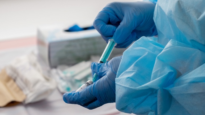 Власти Кузбасса рассказали о процедуре получения медотвода от прививки от COVID-19