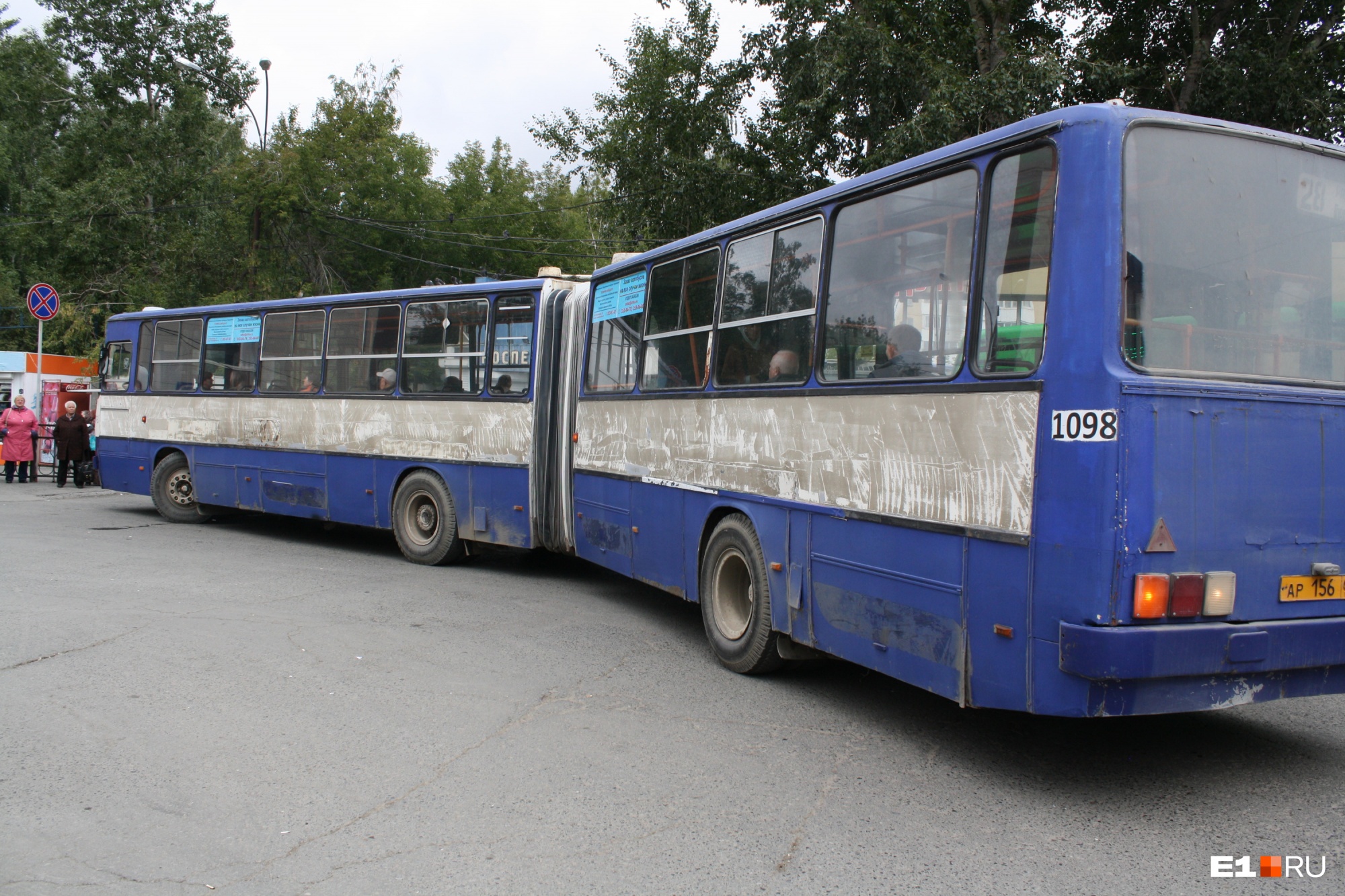 На замену старым «Икарусам» с гармошкой обещают новые модели автобусов