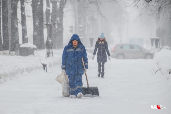 Пермь засыплет снегом Пермь засыплет снегом 