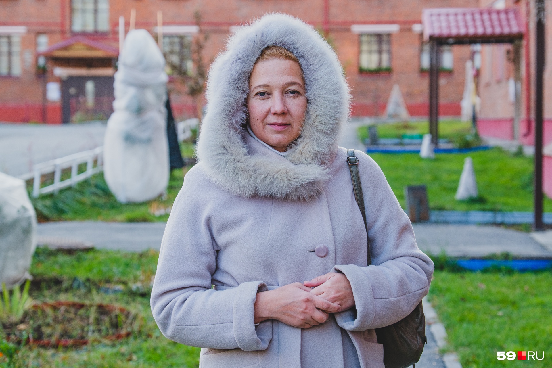 Анастасия Мальцева живет в одном из домов городка Анастасия Мальцева живет в одном из домов городка