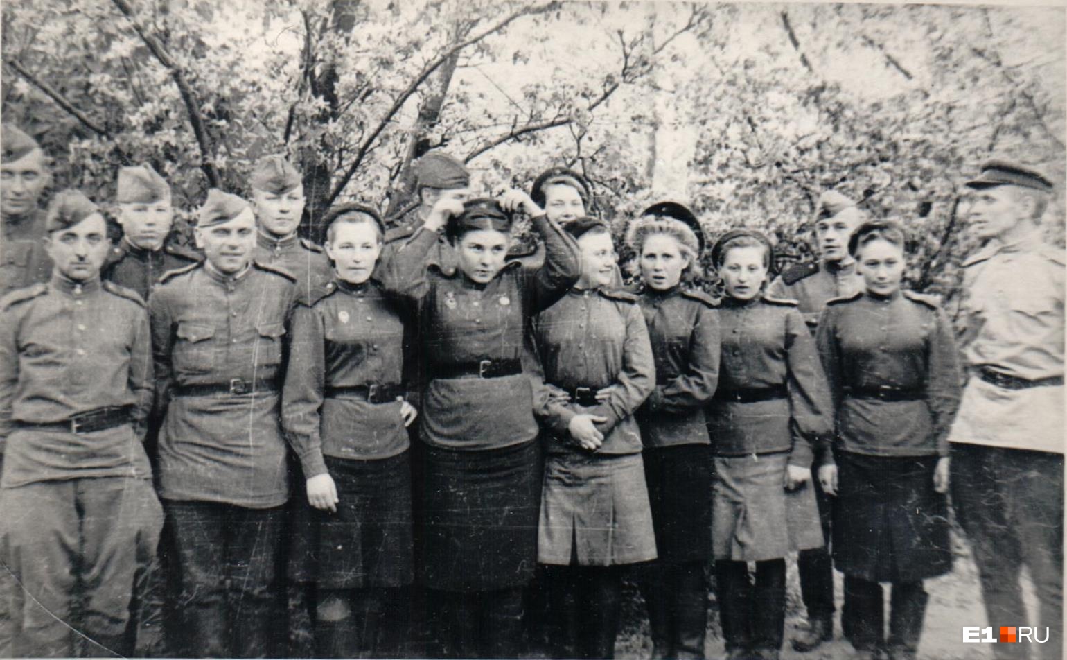 Ну и как же без группового фото на добрую память! Ну и как же без группового фото на добрую память!