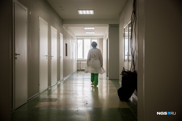 Попасть на осмотр к терапевту или узкому специалисту (например, офтальмологу) — сейчас непростая задача Попасть на осмотр к терапевту или узкому специалисту (например, офтальмологу) — сейчас непростая задача