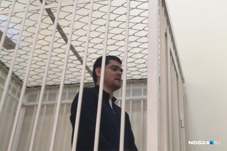 Экс-прокурору Норильска и его брату продлили арест до конца ноября