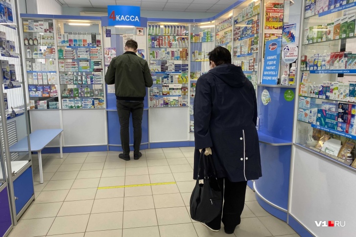 Заболевшим волгоградцам предлагают ждать доставки лекарств на дом