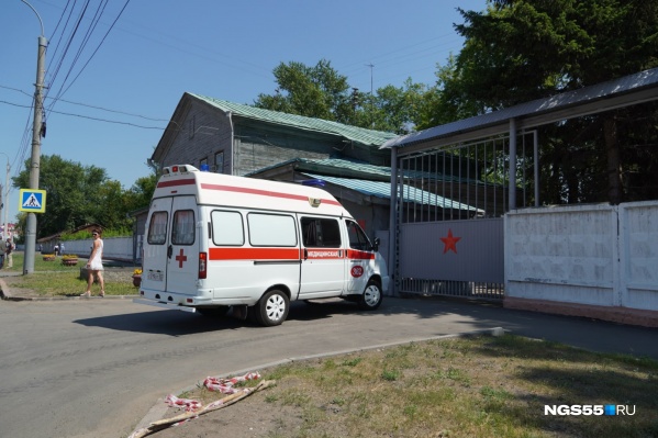 Всего в Омске развёрнуто более 2300 коек для ковидных больных Всего в Омске развёрнуто более 2300 коек для ковидных больных 