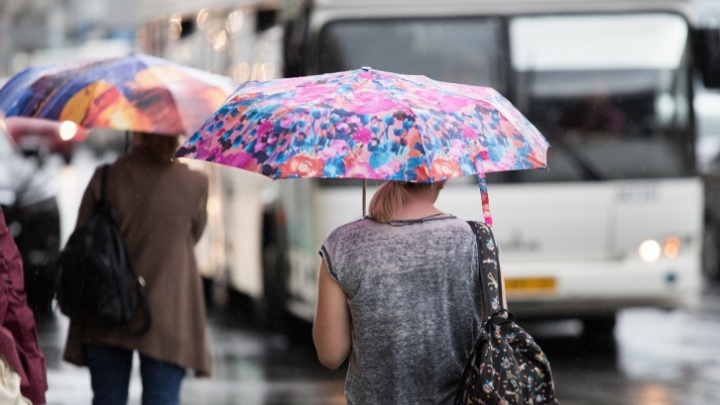 Ясные дни сменятся дождями: какая погода ждет ростовчан в выходные