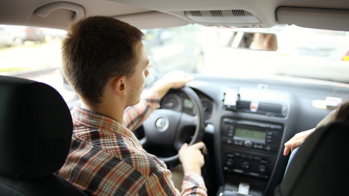 Опытные водители помогают новичкам увеличить доход: Яндекс Такси развивает наставничество в Казани