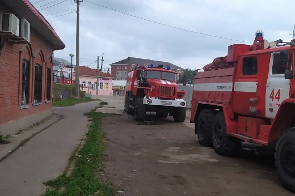 Пожар начался рано утром Пожар начался рано утром