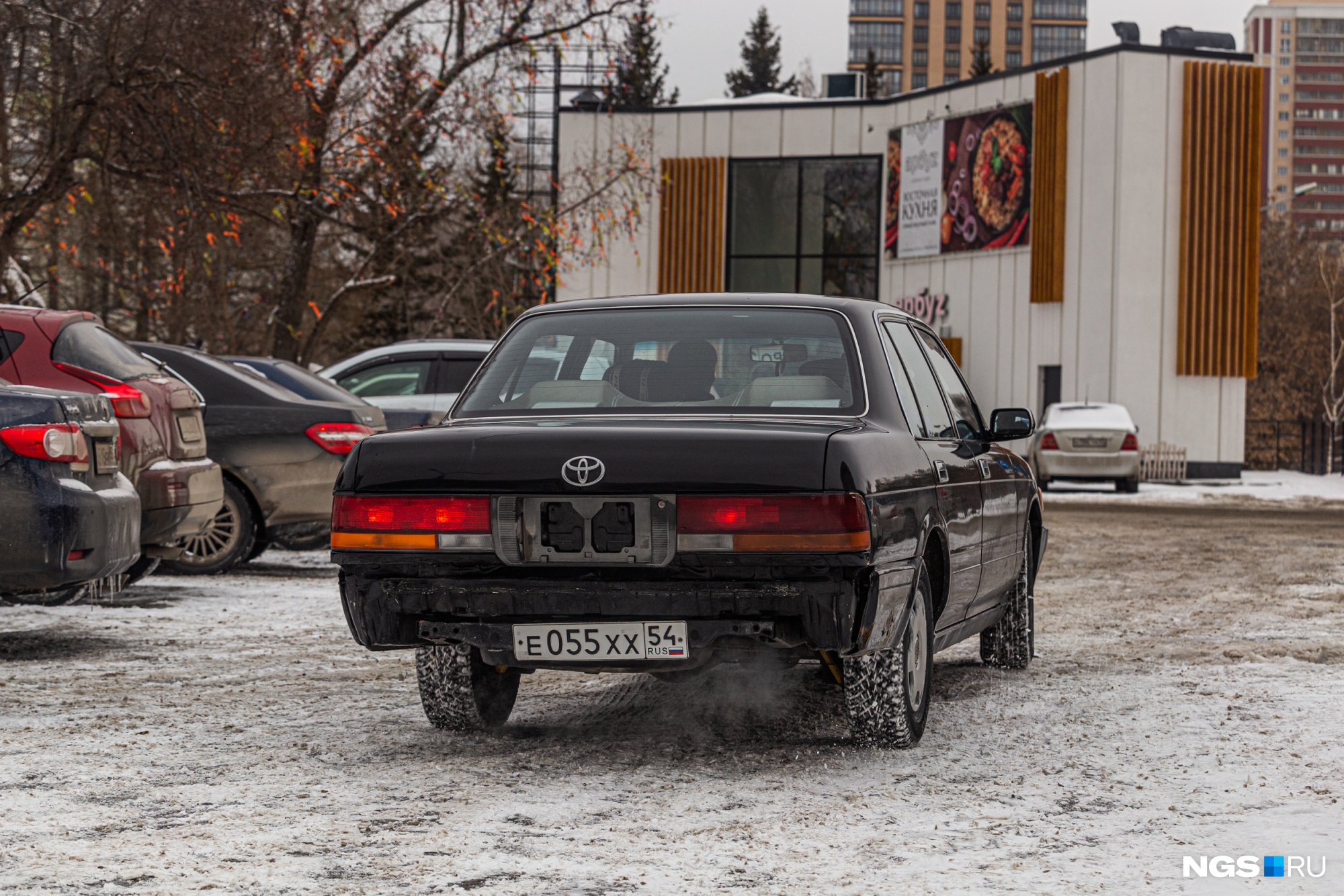 toyota crown с левым рулем