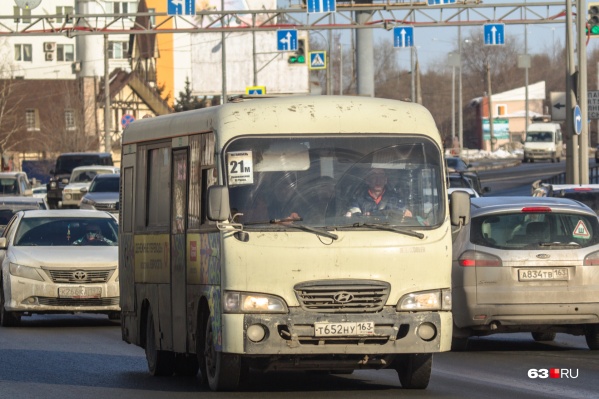 Сейчас шоферы могут одеваться свободно Сейчас шоферы могут одеваться свободно