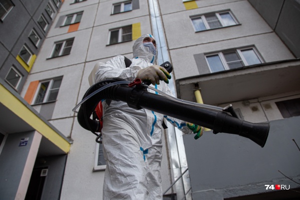 Роману 43 года, и он слесарь Роману 43 года, и он слесарь