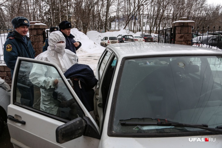 Медики провели всю необходимую дезинфекцию сразу же Медики провели всю необходимую дезинфекцию сразу же