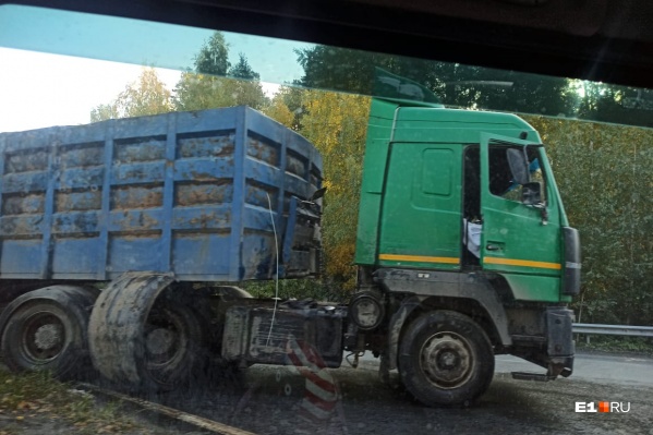 Движение на Егоршинском подходе затруднено Движение на Егоршинском подходе затруднено