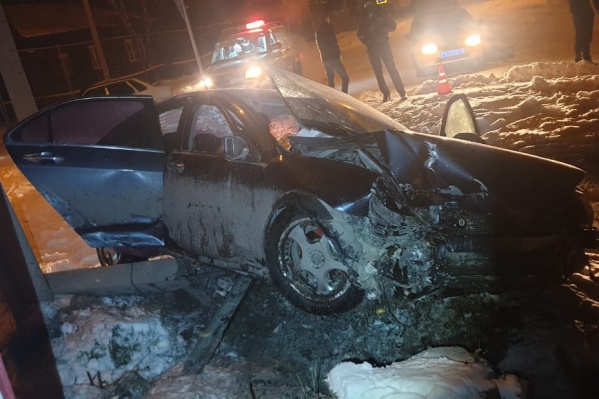 Разбитый автомобиль Разбитый автомобиль