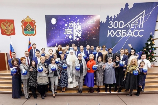 На фото все без масок, хотя в регионе до <nobr class="_">15 января</nobr> действует режим повышенной готовности На фото все без масок, хотя в регионе до <nobr class="_">15 января</nobr> действует режим повышенной готовности 