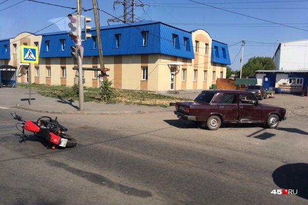 В Кургане сезон аварий с мотоциклами пополнился ещё двумя ДТП В Кургане сезон аварий с мотоциклами пополнился ещё двумя ДТП