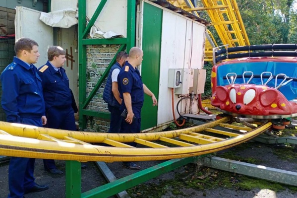 Прокуратура ведет проверку на месте происшествия в парке Прокуратура ведет проверку на месте происшествия в парке