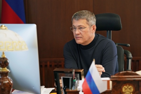 Этот указ появился в марте из-за угрозы коронавируса Этот указ появился в марте из-за угрозы коронавируса