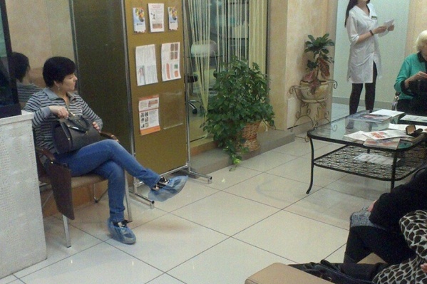 Так выглядел зал ожидания в одном из помещений центра в «Миллениуме» Так выглядел зал ожидания в одном из помещений центра в «Миллениуме»