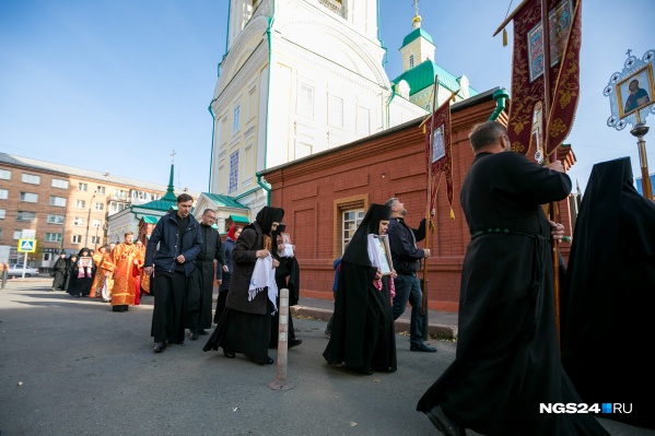 Крестный ход — традиция престольного праздника Крестный ход — традиция престольного праздника