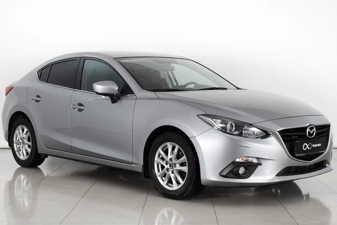 Седан Mazda3 весьма эффектен и заслужил хорошую репутацию по надёжности Седан Mazda3 весьма эффектен и заслужил хорошую репутацию по надёжности