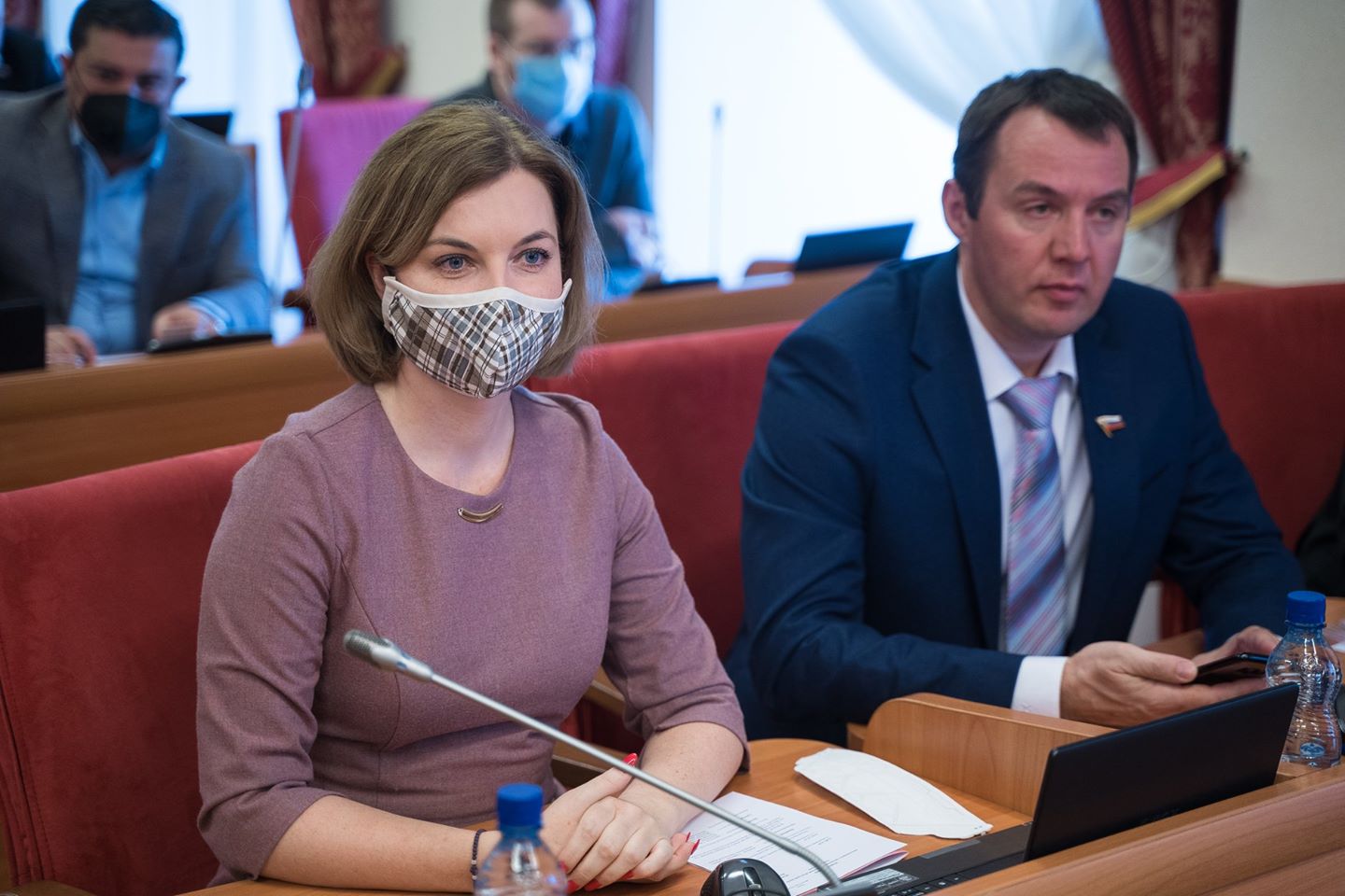 Ольга Хитрова нашла многоразовую маску Ольга Хитрова нашла многоразовую маску