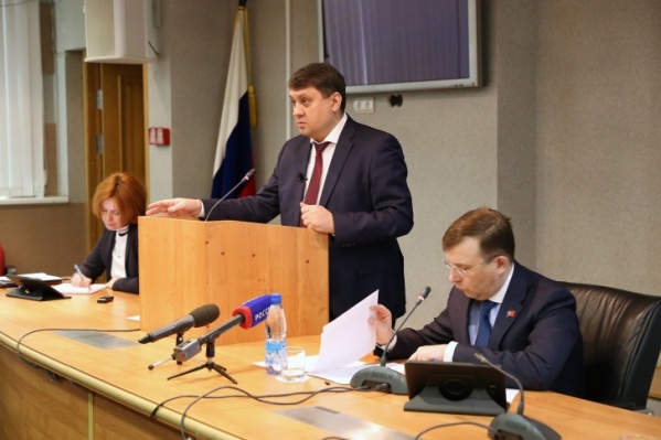 Мэр уволился спустя полтора месяца после аварии на ТЭЦ Мэр уволился спустя полтора месяца после аварии на ТЭЦ