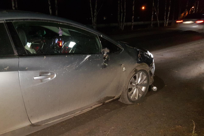 После столкновения с машиной жителя Онеги увезли в больницу