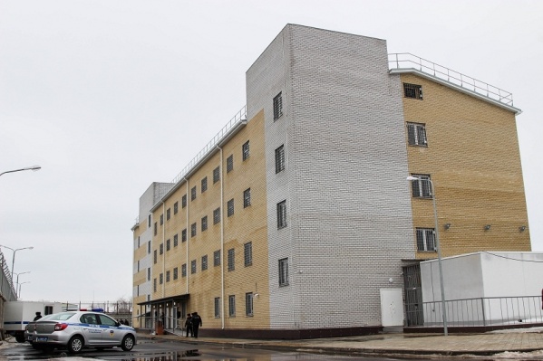Мужчину сутки держали в изоляторе временного содержания Мужчину сутки держали в изоляторе временного содержания