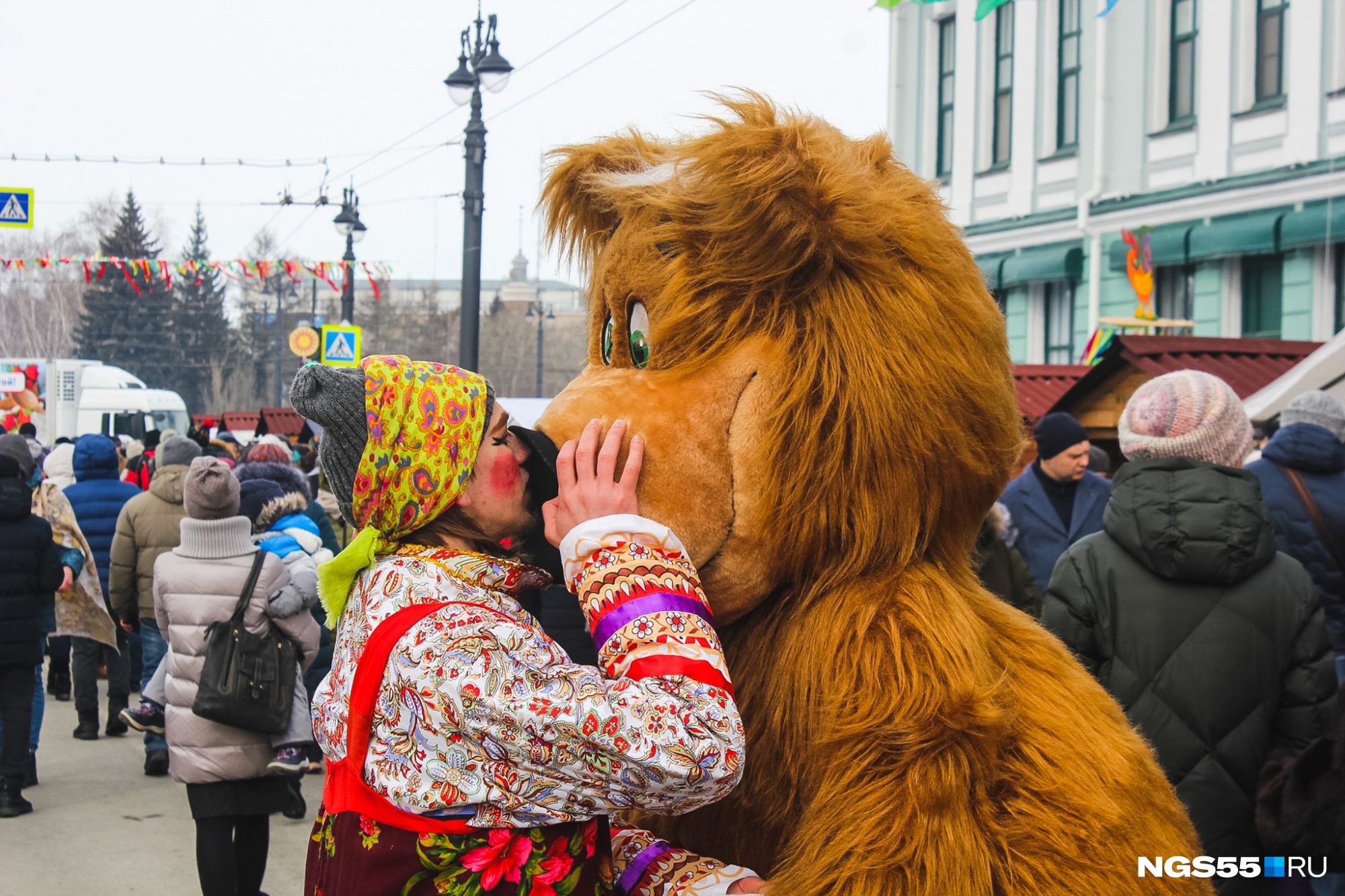 Омские поцелуи, как блины на Масленицу: жаркие, зимние, жирные! Омские поцелуи, как блины на Масленицу: жаркие, зимние, жирные!