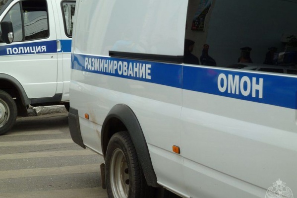 ОМОН забрал снаряд на уничтожение ОМОН забрал снаряд на уничтожение