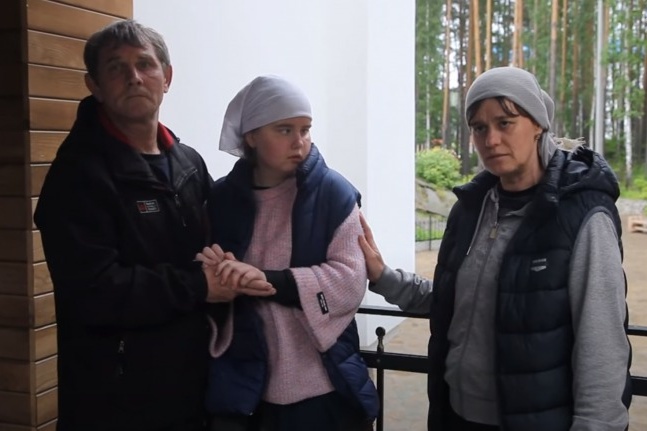 Девочке делали лучевую терапию, но она не надолго помогала Девочке делали лучевую терапию, но она не надолго помогала