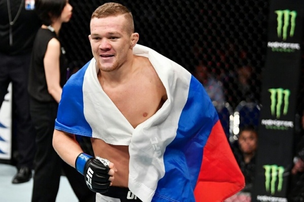 Яну возможность завоевать пояс подарил действующий чемпион в легчайшем весе Генри Сехудо, который заявил о завершении карьеры Яну возможность завоевать пояс подарил действующий чемпион в легчайшем весе Генри Сехудо, который заявил о завершении карьеры