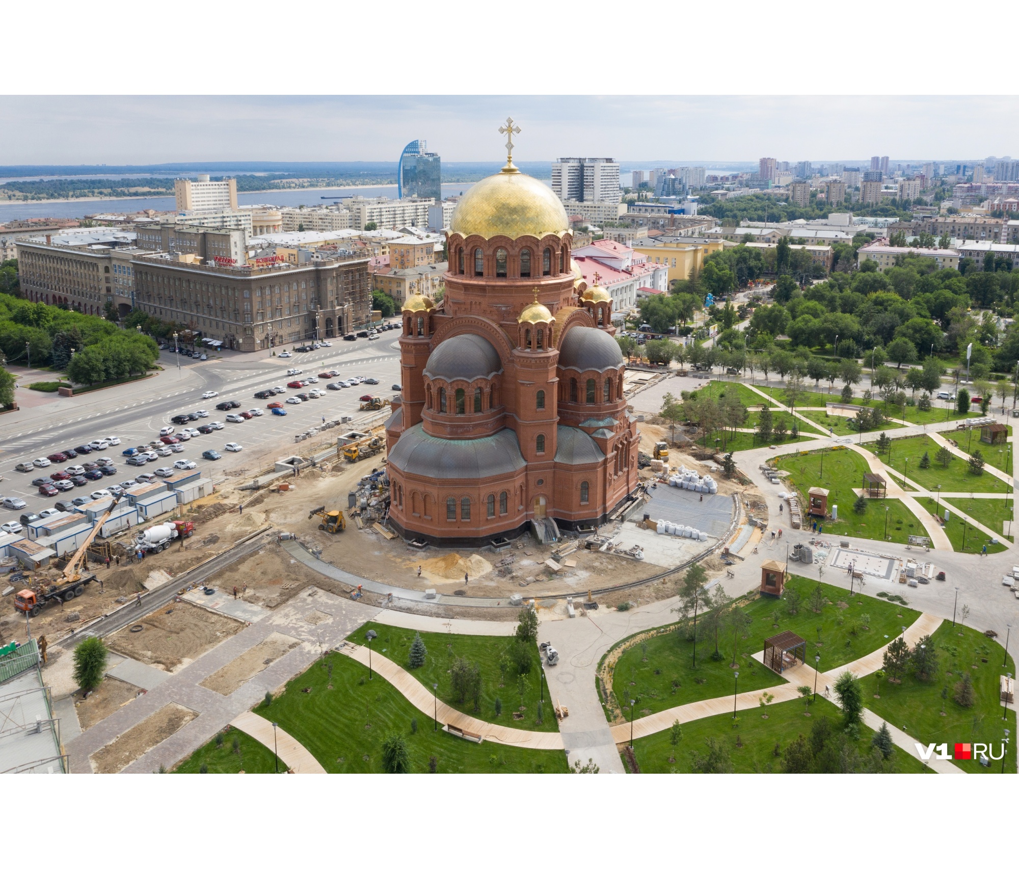 Хвойных деревьев будет не очень много Хвойных деревьев будет не очень много