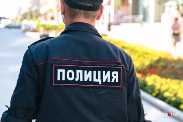 Полиция разыскивает автомобилиста Полиция разыскивает автомобилиста