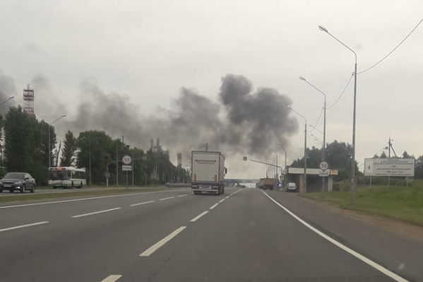Дым был виден издалека Дым был виден издалека