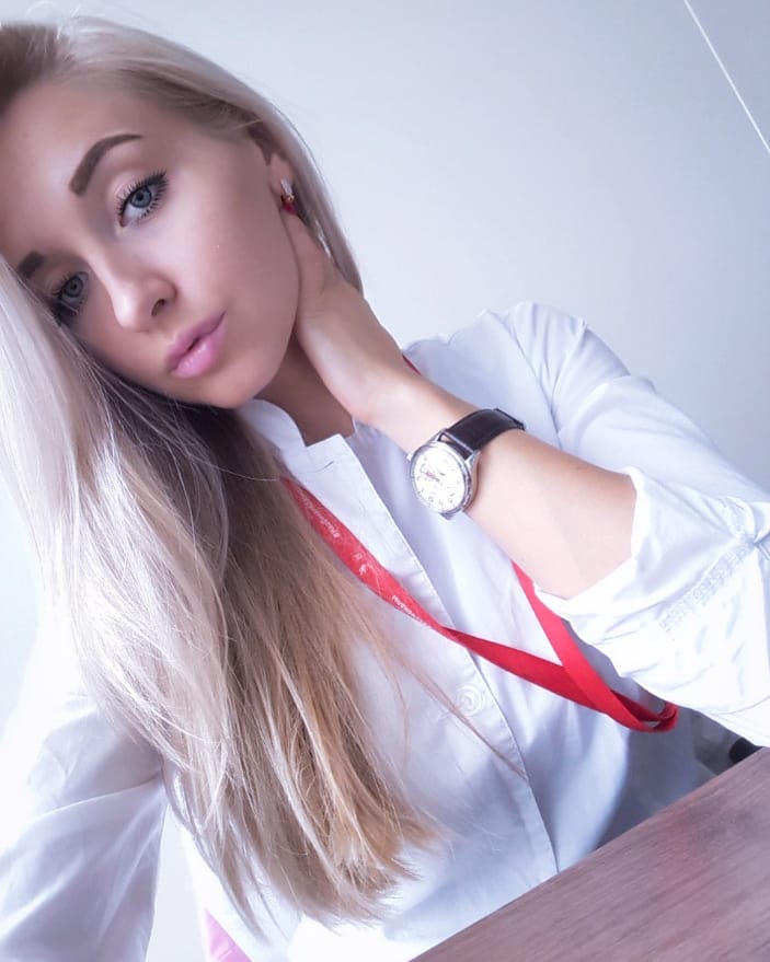 Жанна Звонарёва, 29 лет. Работает заместителем начальника отдела фармакологических исследований