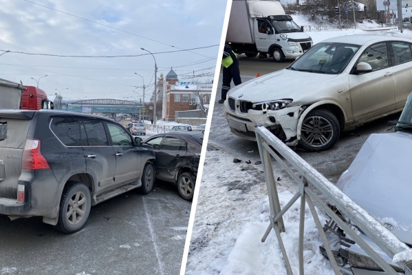При столкновении пострадал пожилой мужчина, сейчас он находится в больнице При столкновении пострадал пожилой мужчина, сейчас он находится в больнице