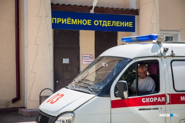 Новосибирцы в последнее время жалуются на многочасовое ожидание скорой помощи Новосибирцы в последнее время жалуются на многочасовое ожидание скорой помощи