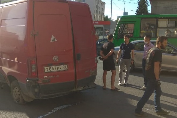 В фургоне никто не пострадал В фургоне никто не пострадал