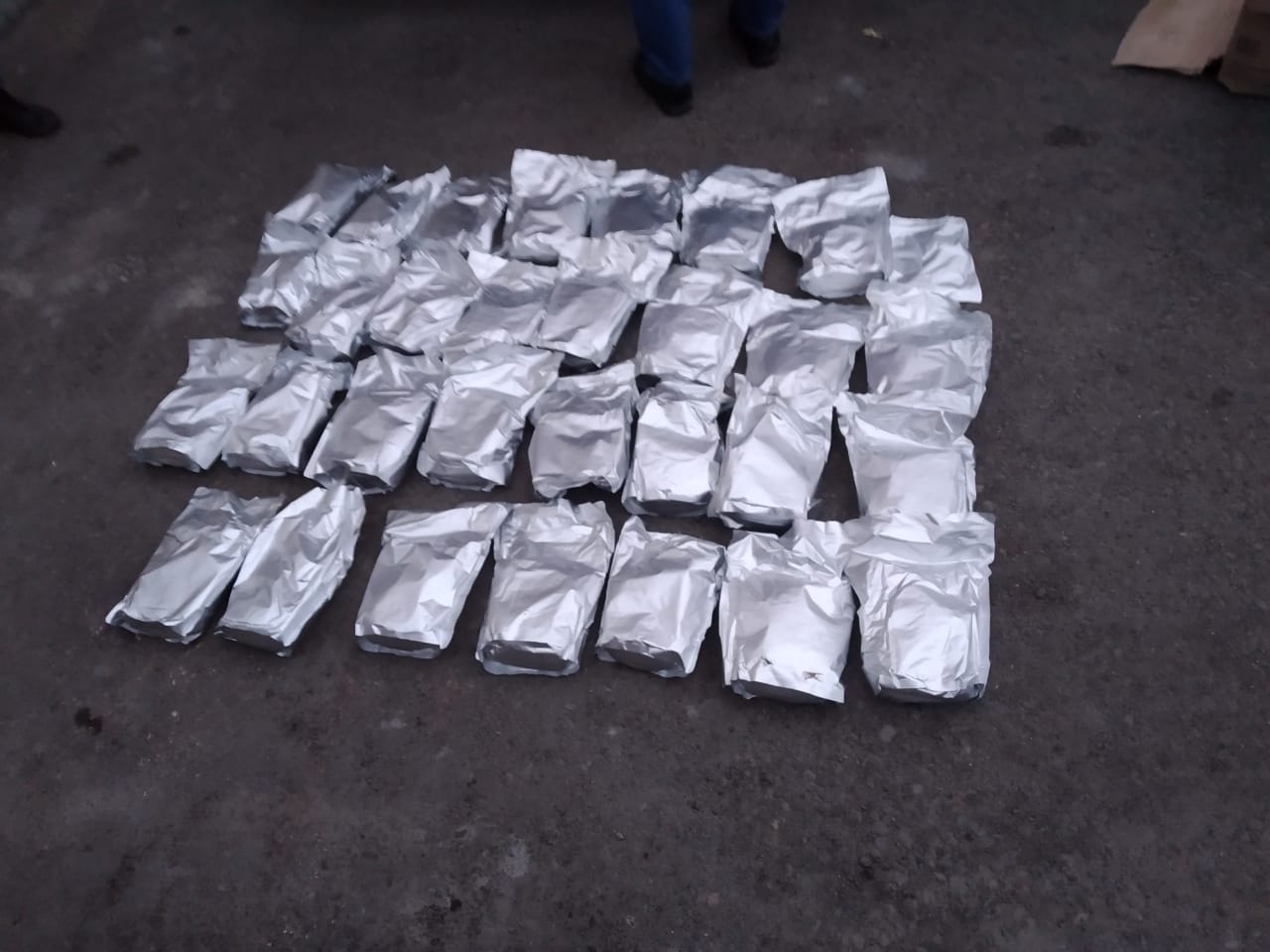 Спецназ ФСБ задержал наркоторговцев-оптовиков. Видео