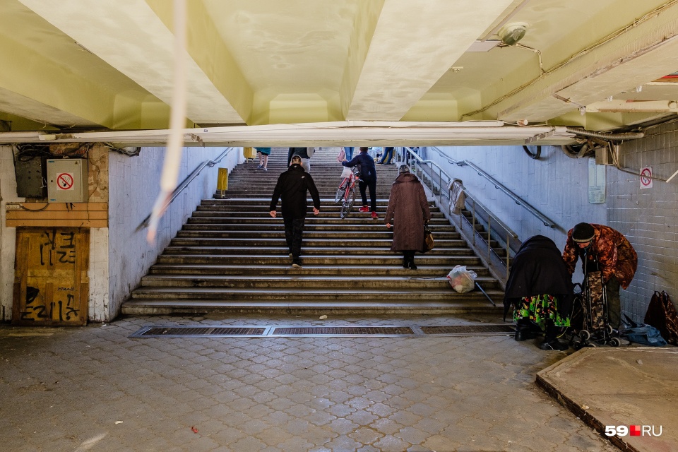 Глава Перми пообещал отремонтировать подземный переход у Центрального рынка