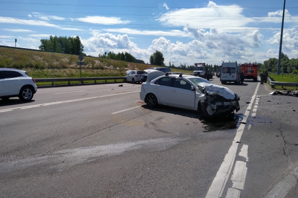 В результате серьезного ДТП есть пострадавшие В результате серьезного ДТП есть пострадавшие