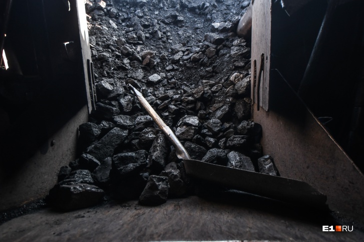 Для кемеровчан норматив составляет от 5 до 8 тонн на сортовой уголь и от 6 до 9 — на рядовой