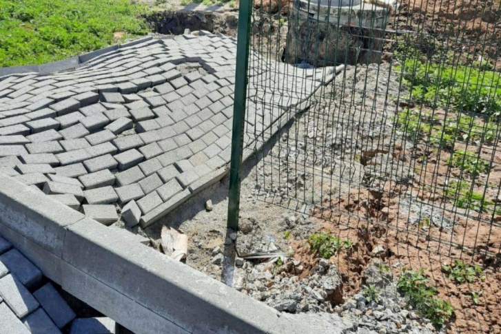 То, что работы выполнены не до конца или некачественно, видно даже непрофессионалу То, что работы выполнены не до конца или некачественно, видно даже непрофессионалу