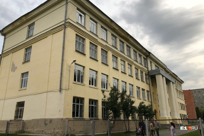 В 74-й школе один третьеклассник мешает жить всему учебному заведению В 74-й школе один третьеклассник мешает жить всему учебному заведению