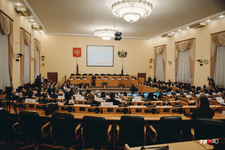 Теперь продавец может попросить у покупателя паспорт, чтобы убедиться, что перед ним не подросток Теперь продавец может попросить у покупателя паспорт, чтобы убедиться, что перед ним не подросток