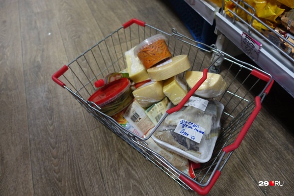При выборе продуктов старайтесь делать выбор в сторону упакованных товаров При выборе продуктов старайтесь делать выбор в сторону упакованных товаров